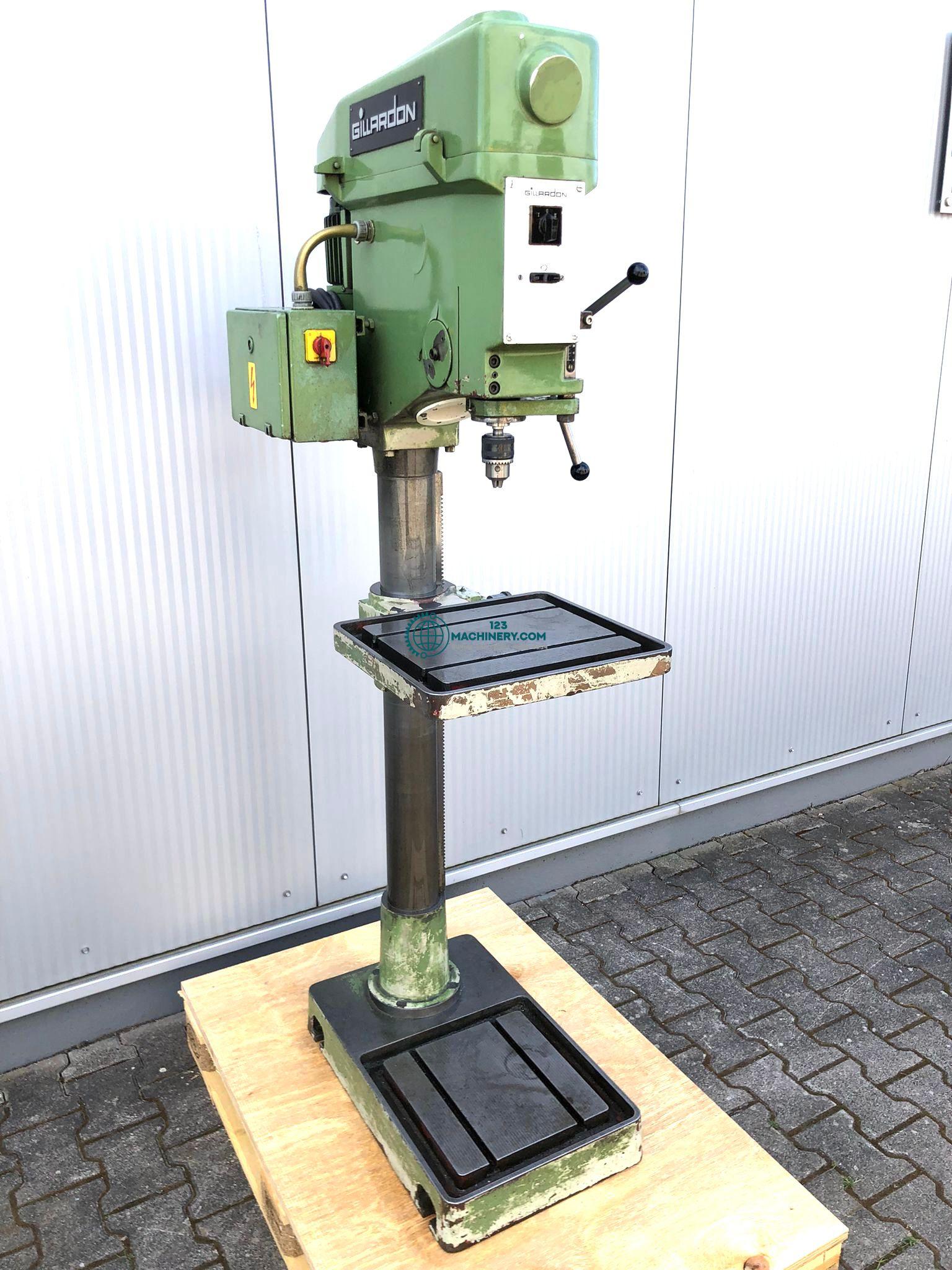 Gillardon GB16 Säulenbohrmaschine